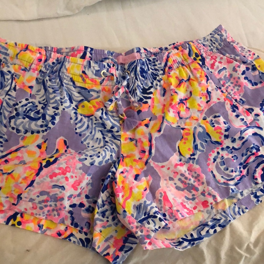 EUC Lilly Pulitzer Linen Shorts Size Large